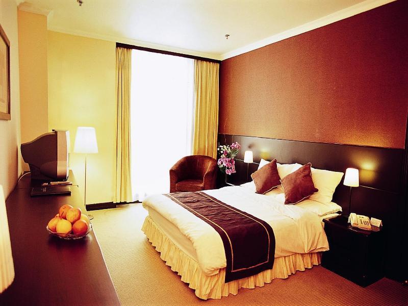 Magnificent International Hotel 3*