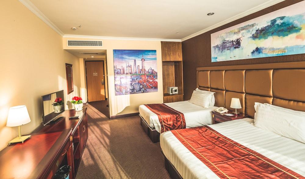 Magnificent International Hotel 3*